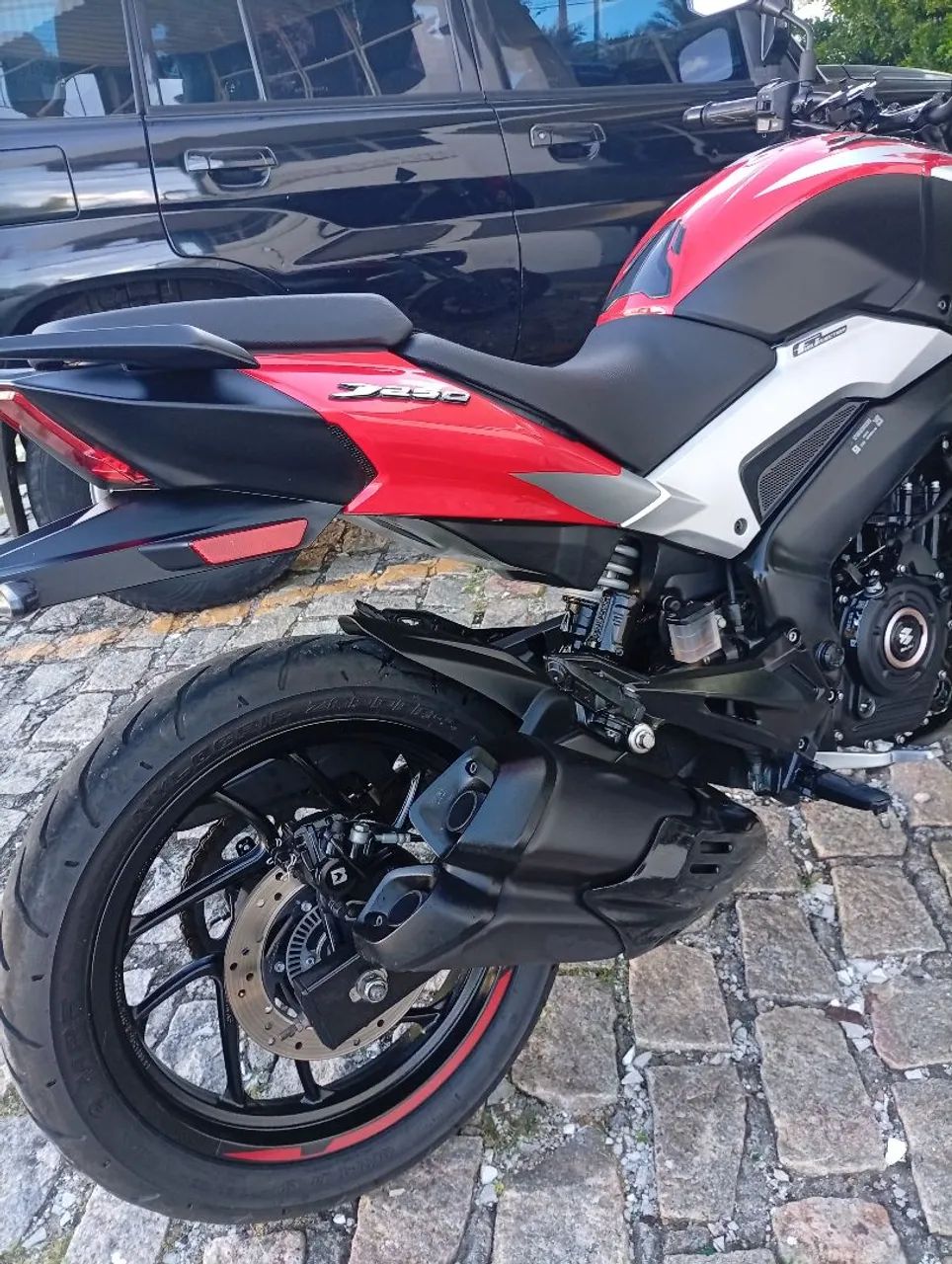 Bajaj Dominar 250 - Foto 4