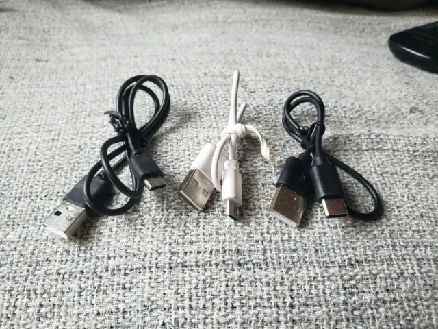Kit 3 Cabos USB Tipo C E Micro USB V8 Para Celular E Gadgets