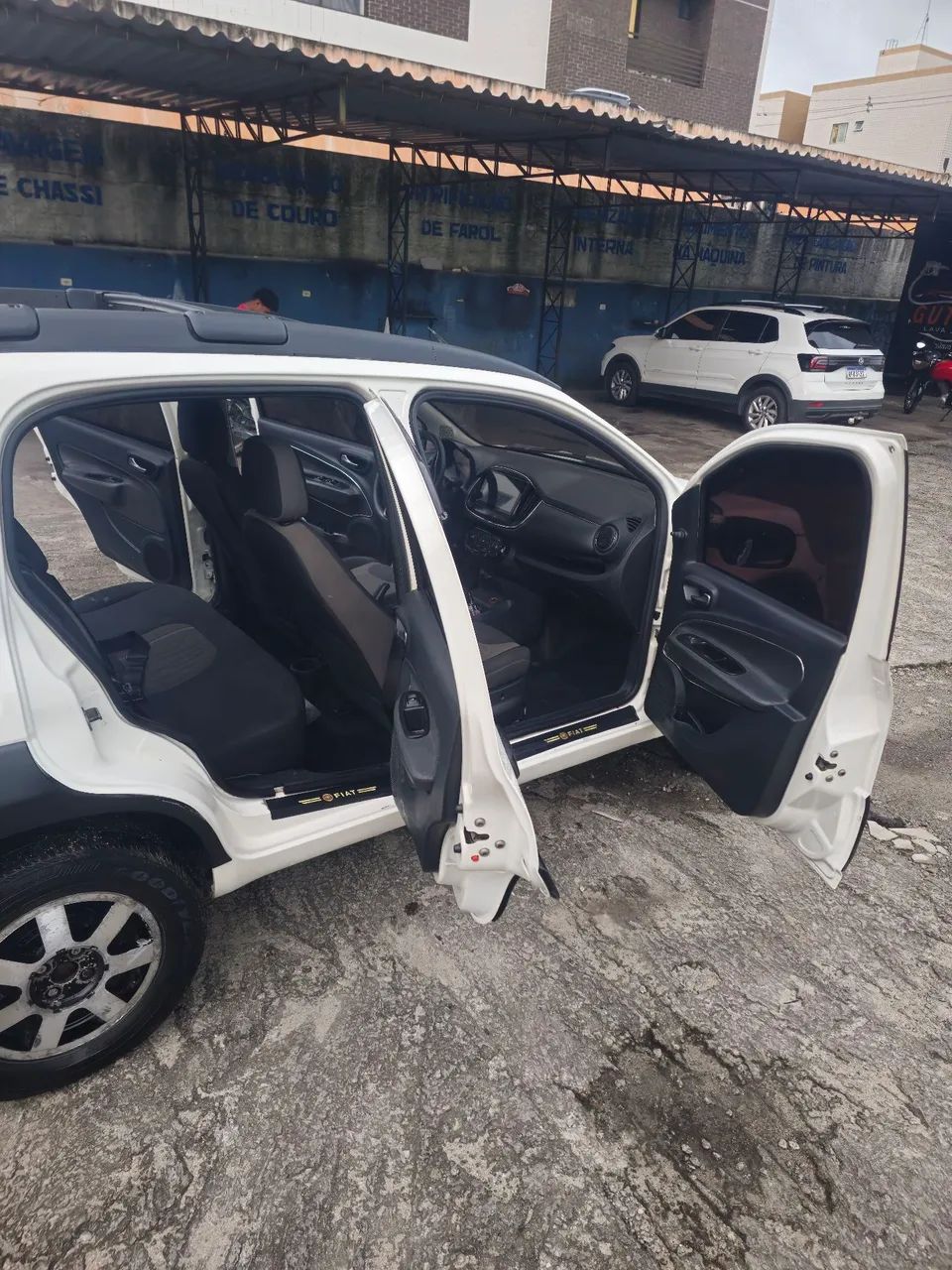 Fiat Uno WAY 1.4 EVO Fire Flex 8V 5P 2016 - Foto 4
