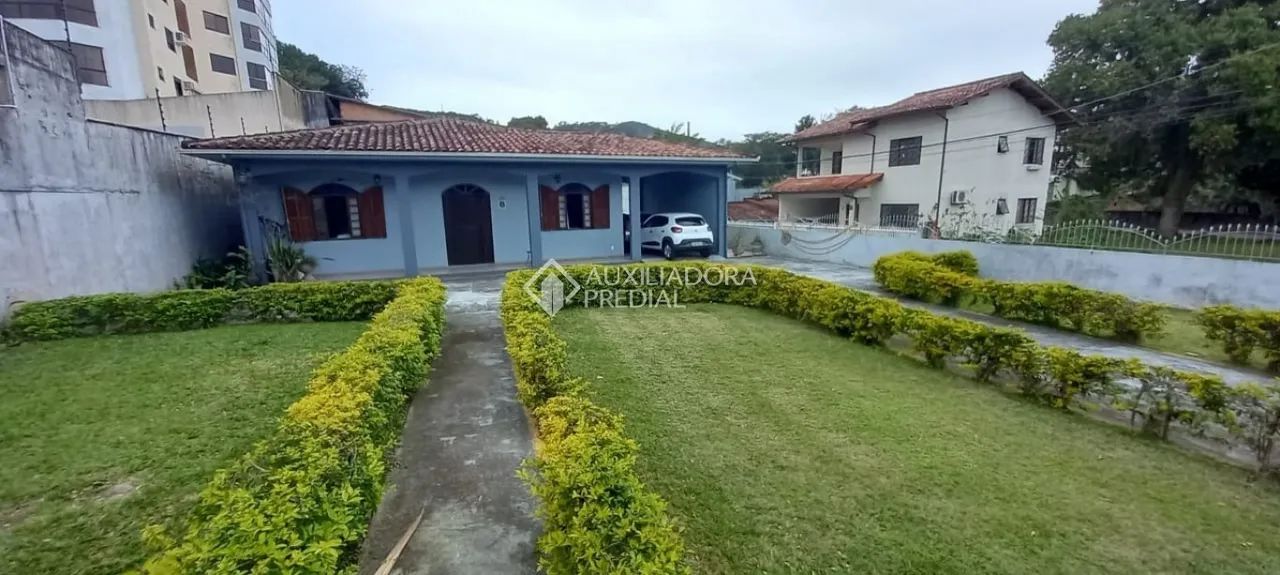 Casa térrea em terreno com 797,94m2 - João Paulo - Florianópolis/SC - Foto 2