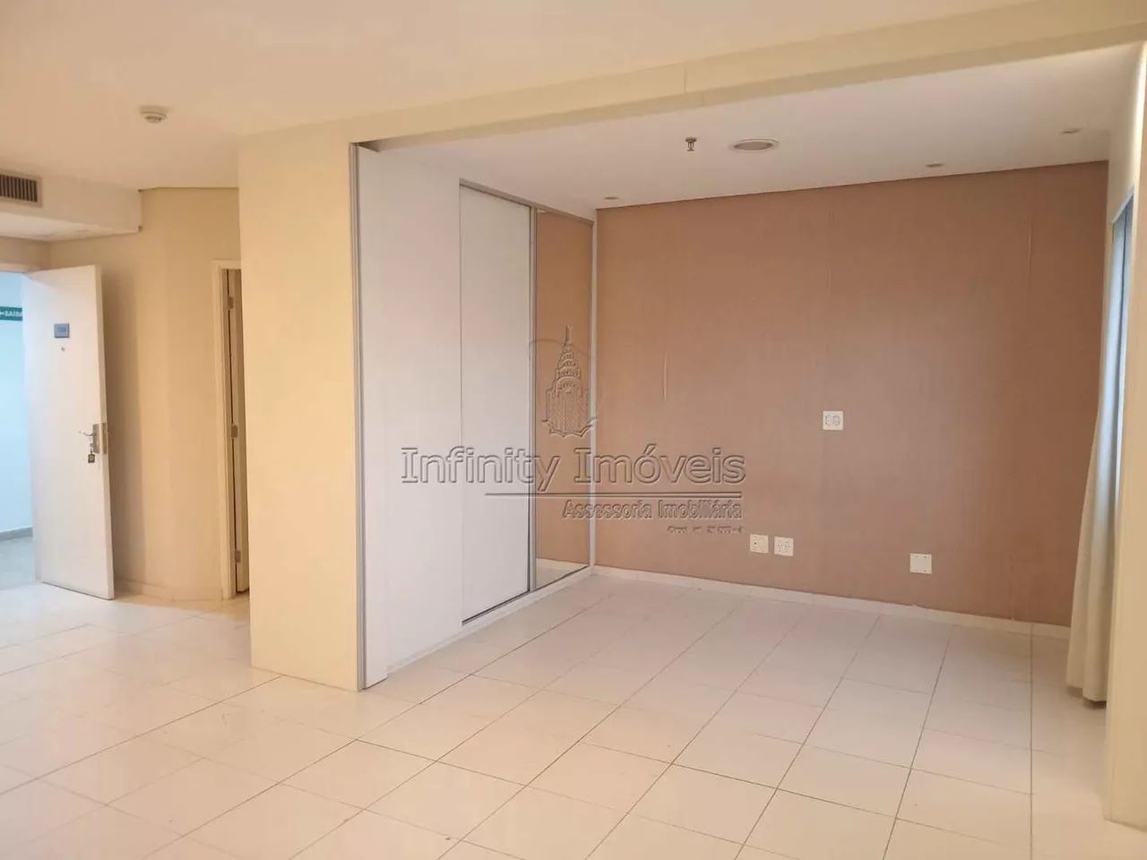 Sala com 0 quarto, Boqueirão, Santos - R$ 330 mil, Cod: 1595