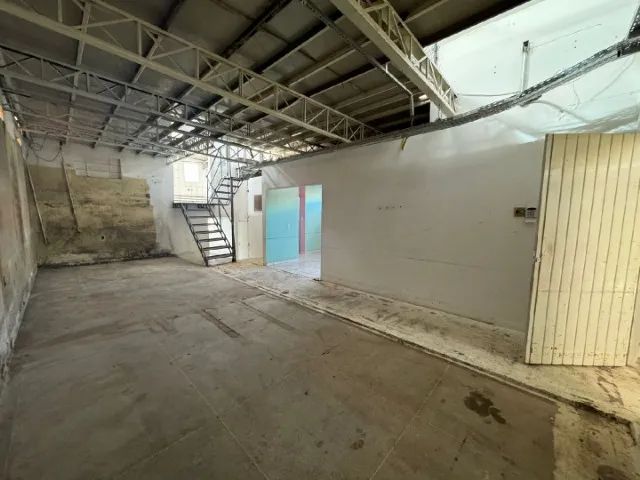 Barracão comercial com edícula - Foto 4