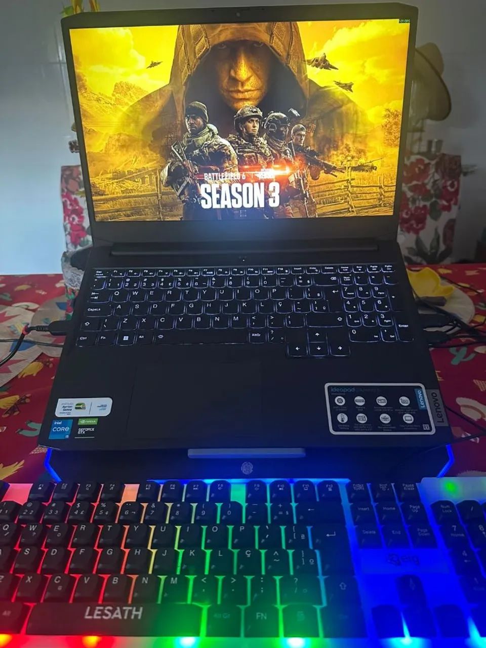 Notebook Lenovo gaming 3I - Foto 3