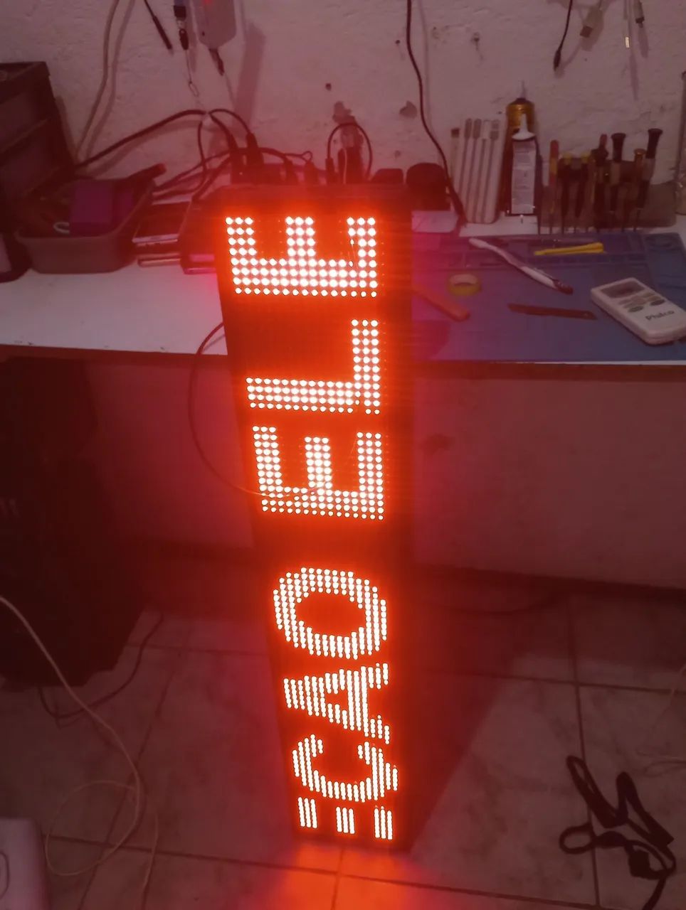 painel letreiro digital de LED programável