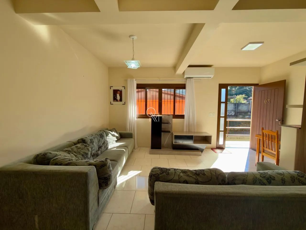Sobrado com lavabo e 2 vagas - Foto 3