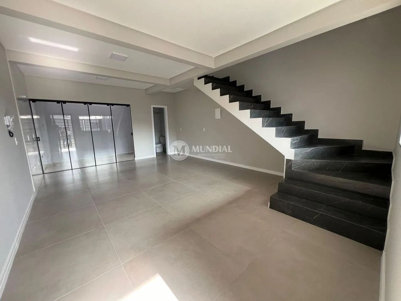 CASA 2 DORMITORIOS
