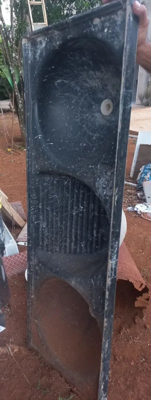 DESAPEGANDO TANQUE COM TRÊS BACIAS EM ÓTIMO ESTADO  - Foto 2