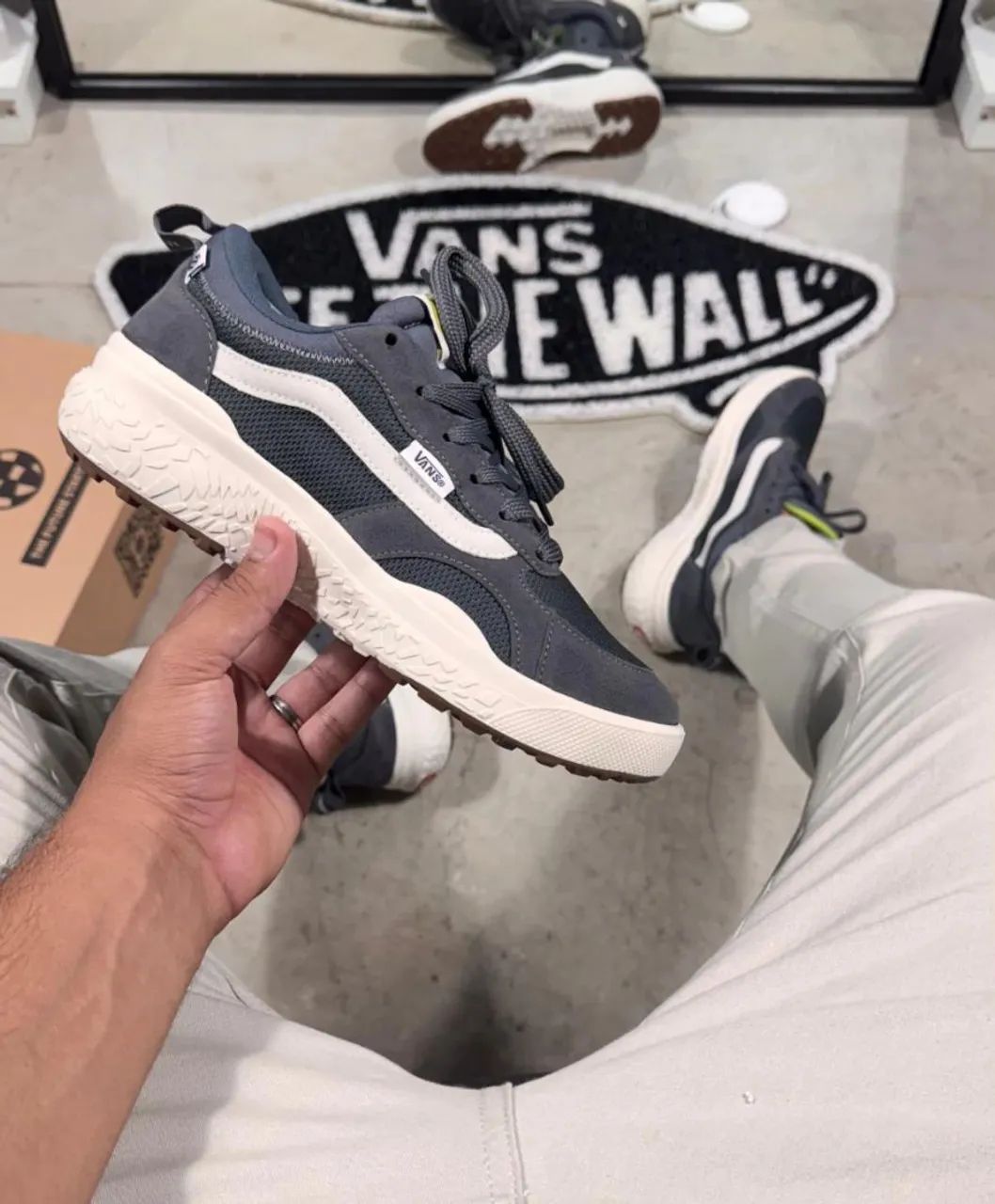 Vans Ultrarange cinza