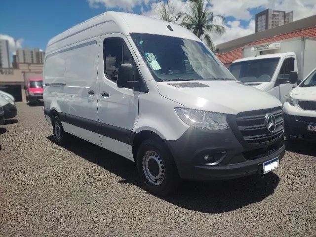 Mercedes-Benz Sprinter 314 Furgão Longo T.a. 2.2 Dies 2022
