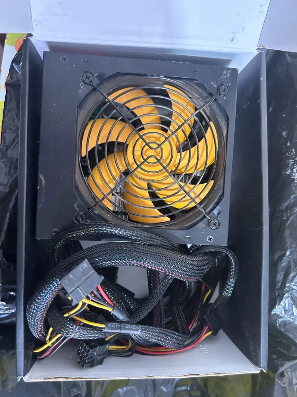 Fonte de pc 550w - Foto 4