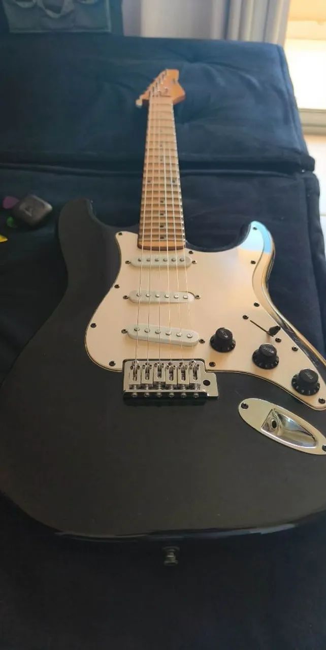 Guitarra Kramer escalopada  - Foto 2