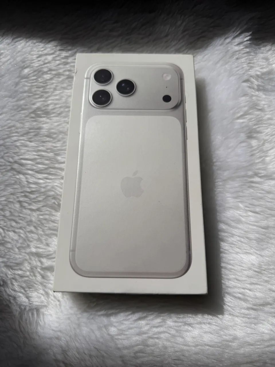 iPhone 17 Pro Max 2TB Branco/Prata Lacrado - Foto 2
