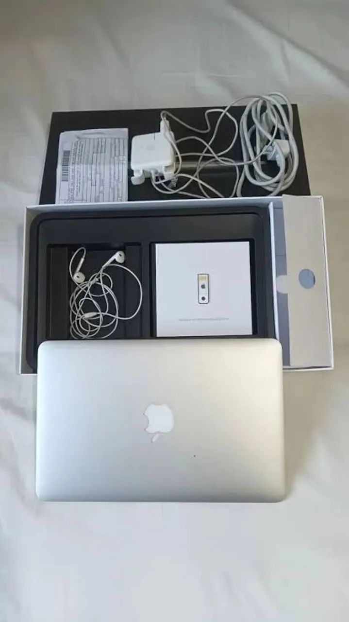 MacBook Air 11 na caixa 