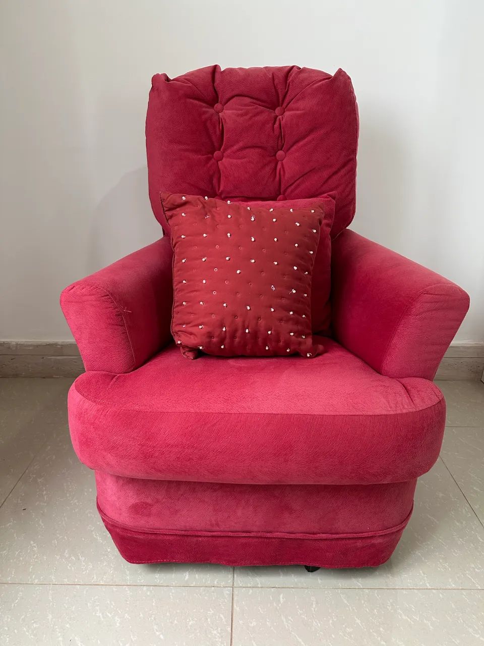 Poltrona giratória e de balanço