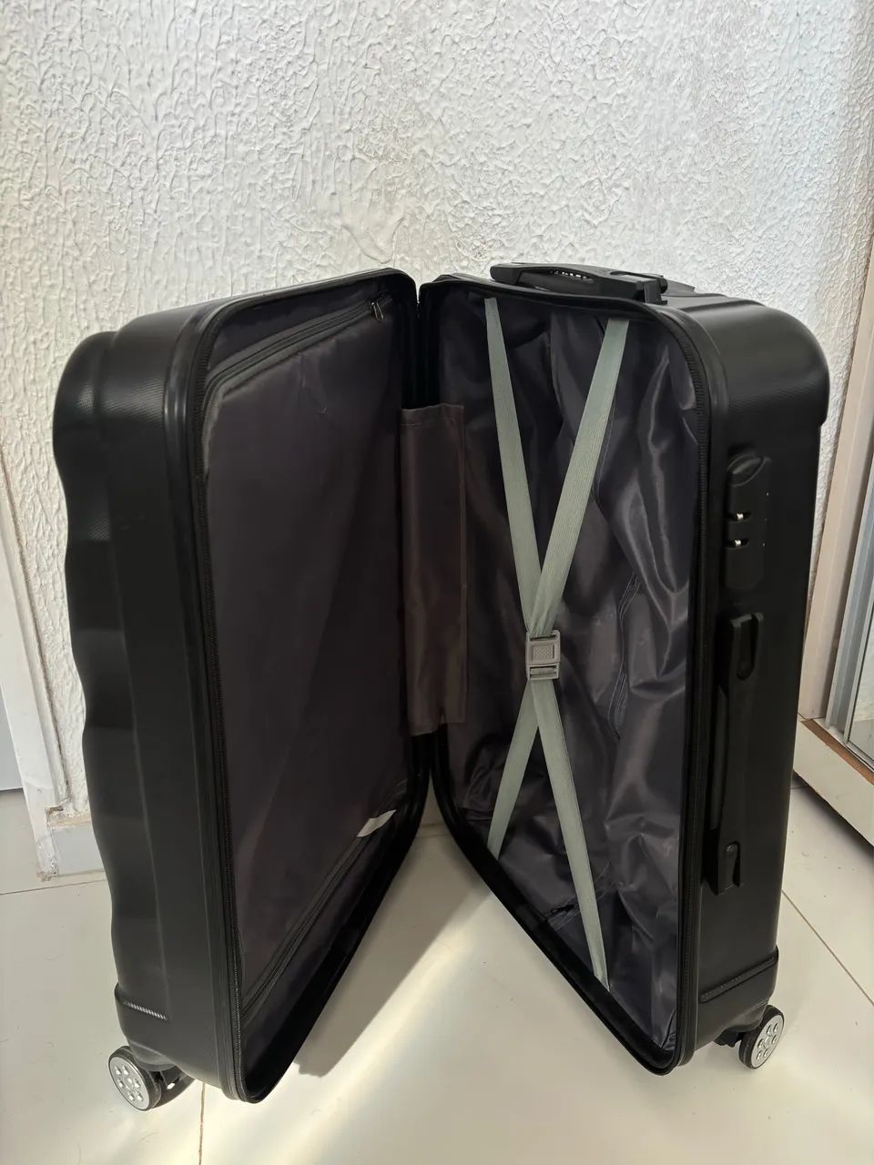 VENDO MALA DE VIAGEM (G)
