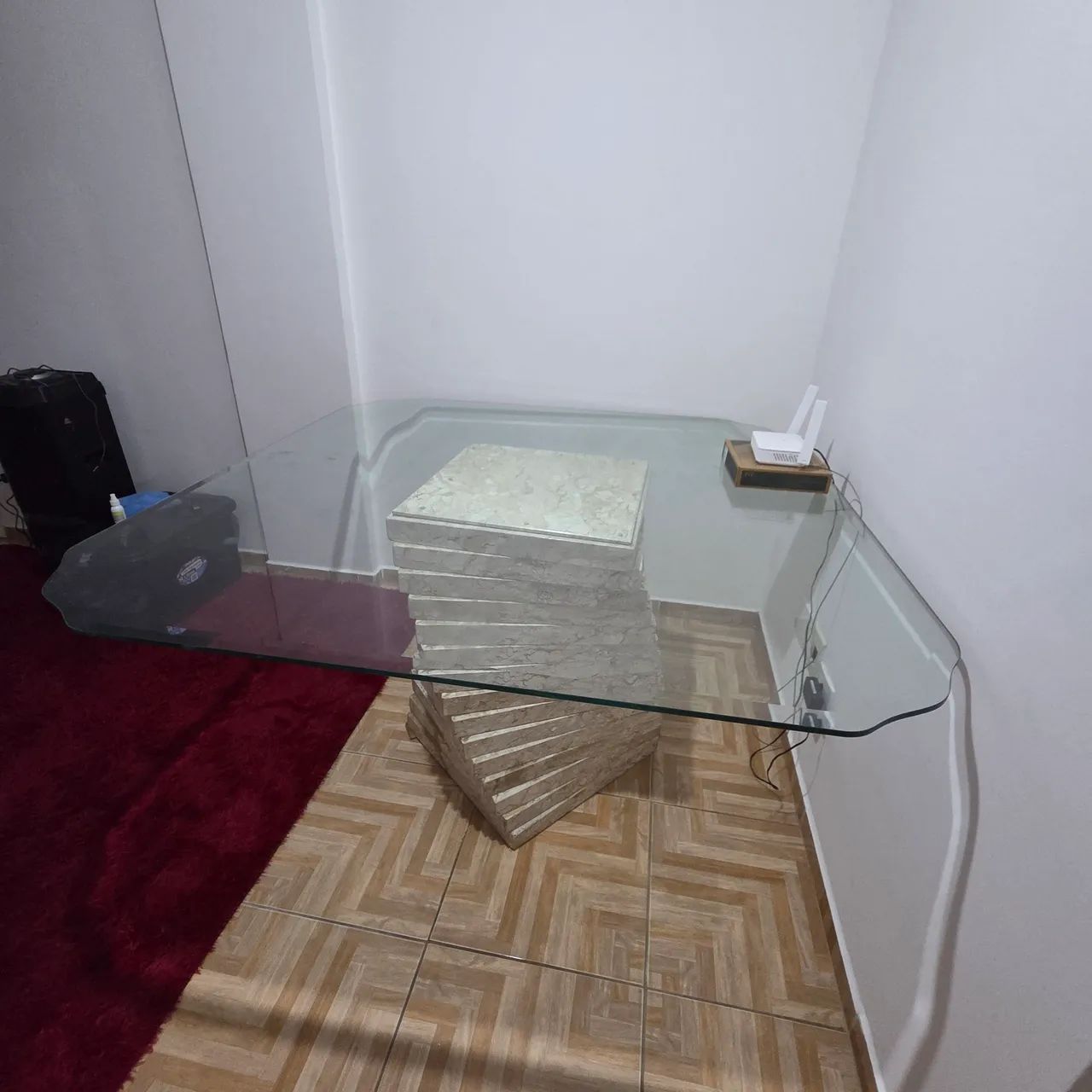 Mesa de vidro com base mármore torcido - Foto 2