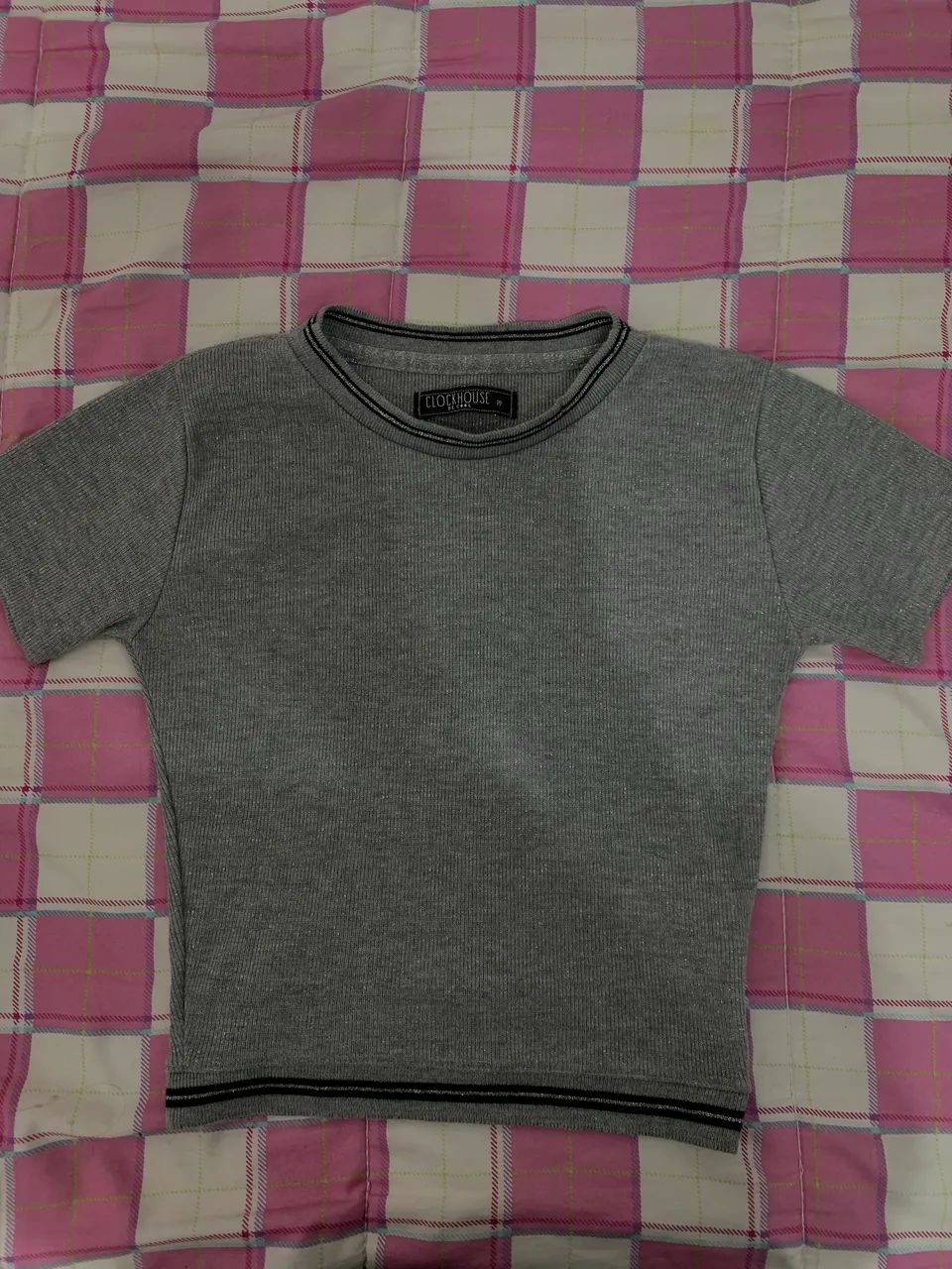 Cropped justo cinza com brilho