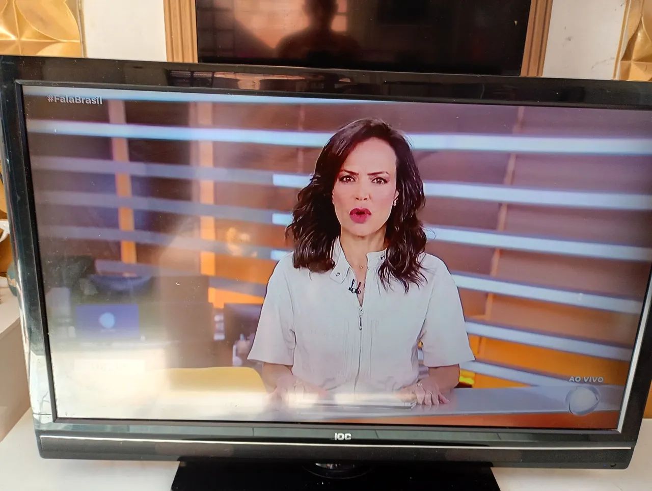 TV AOC 43" liga e desliga - Foto 2