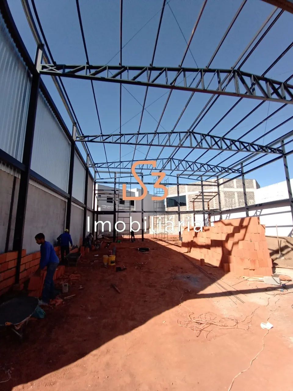 BARRACAO COMERCIAL em UBERLÂNDIA - MG, ALTO UMUARAMA - Foto 2