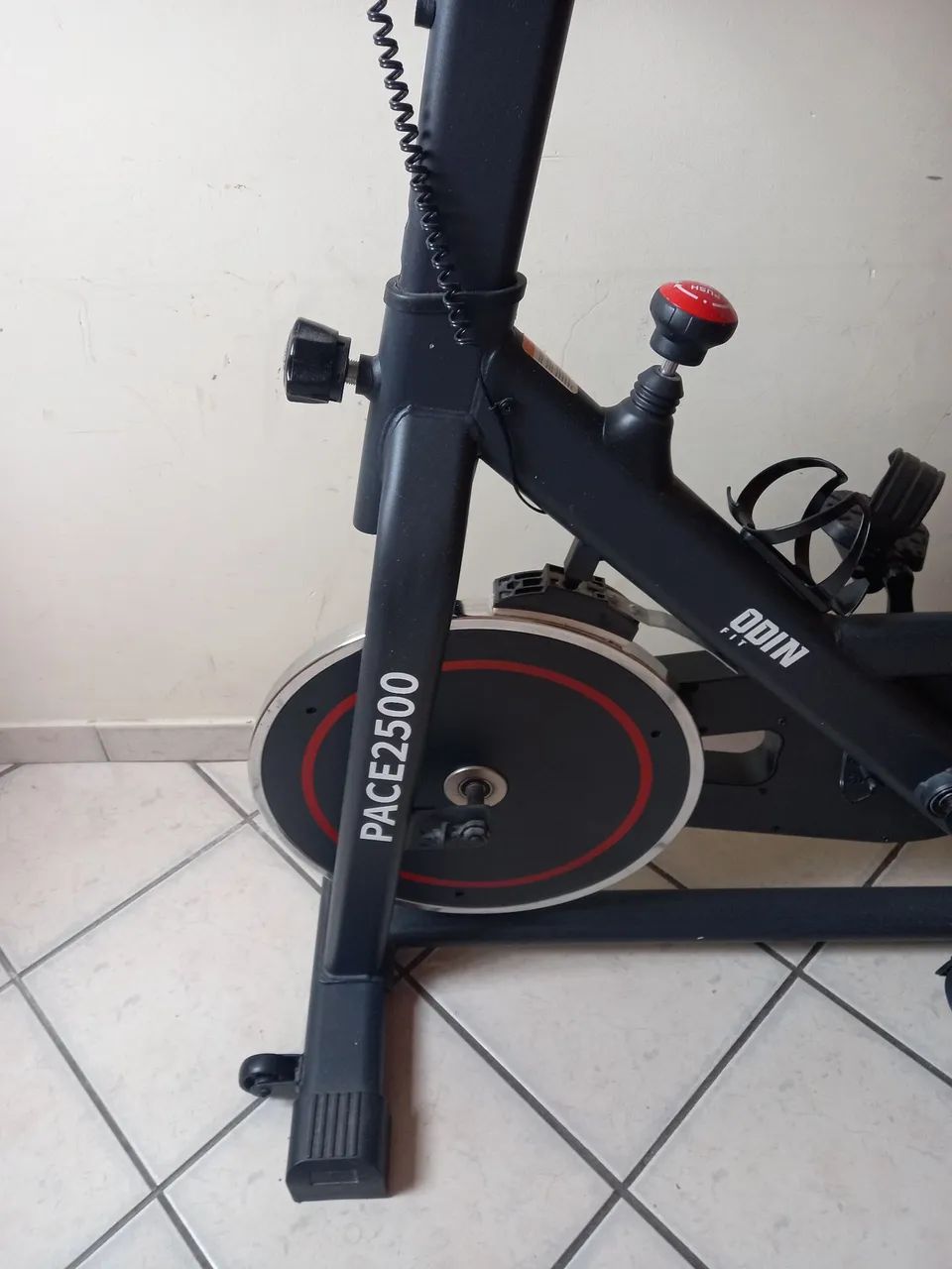 Vendo bicicleta ergométrica seminova - Foto 3