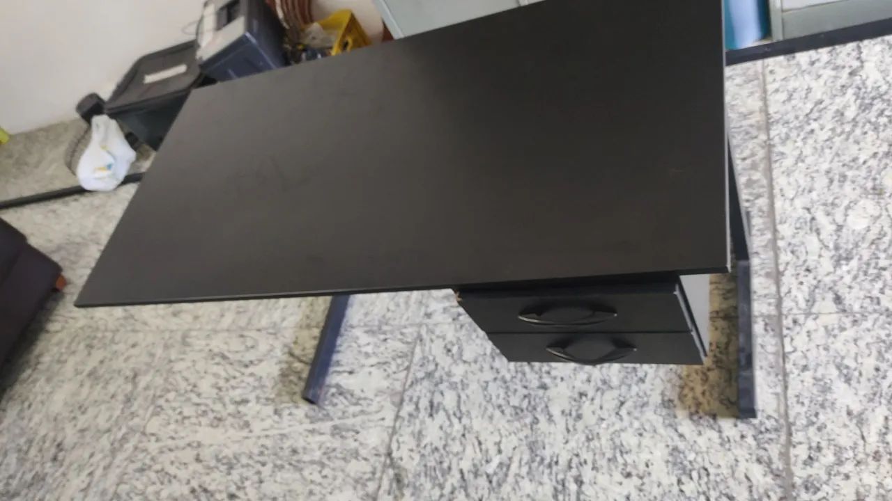Mesa Preta escritório 2 gavetas