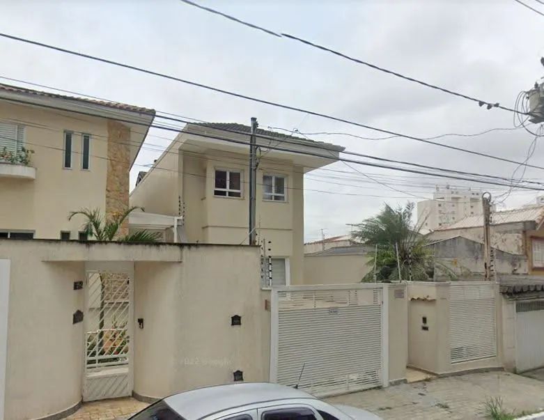 Casa comercial na Rua Baceúnas, 154  360 m²