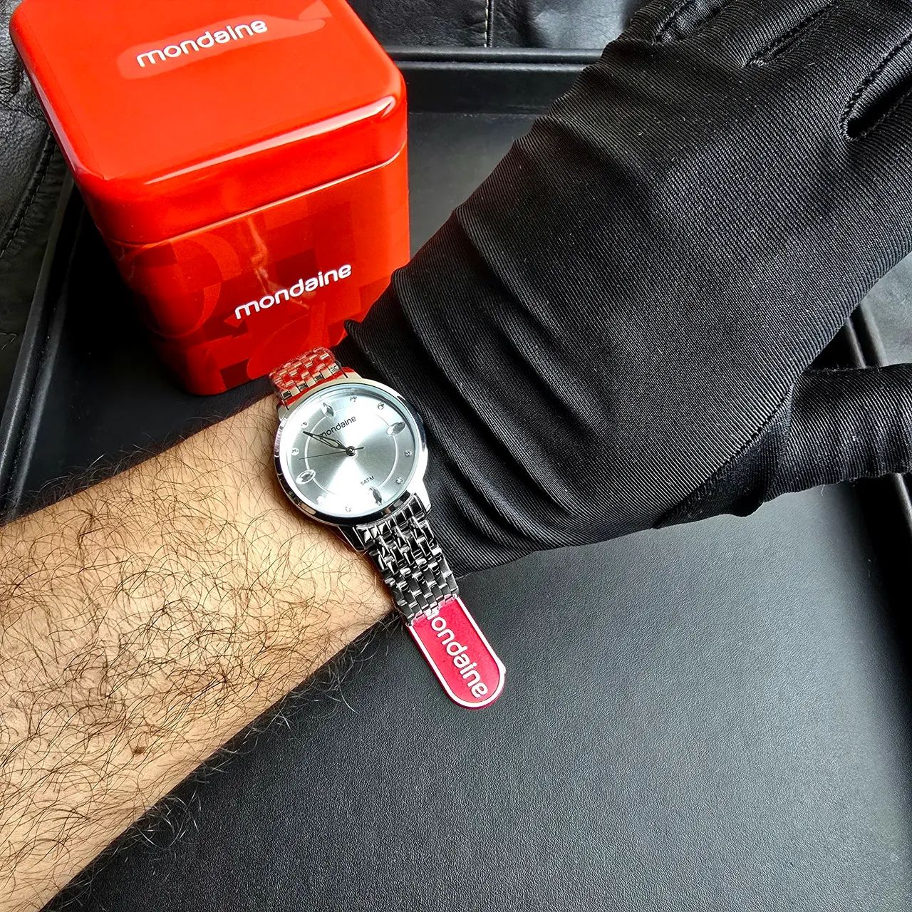 Relógio Mondaine Cristais 32mm prata  - Foto 4