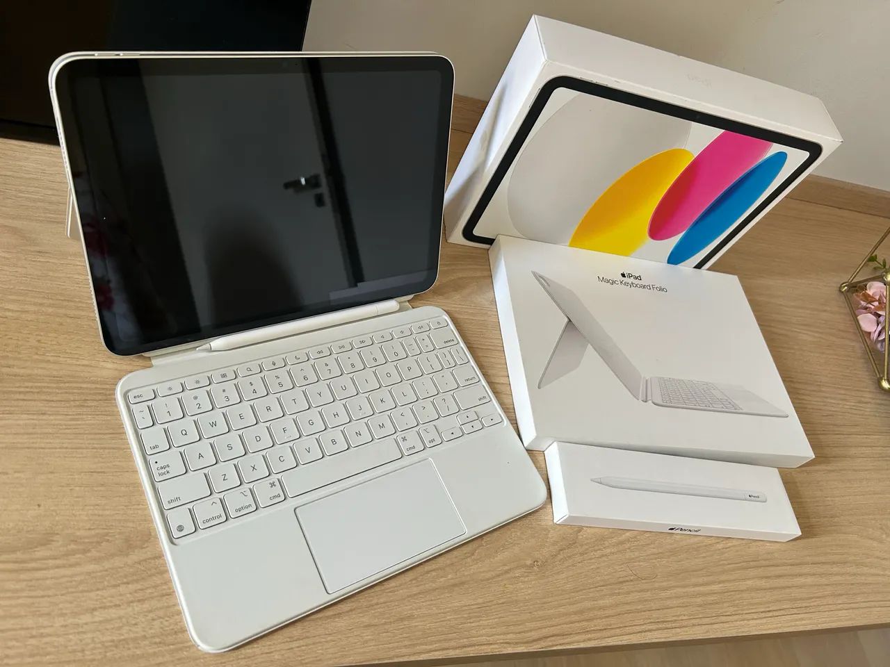 iPad Air A2696 + Magic Keyboard + Apple Pencil - Foto 2
