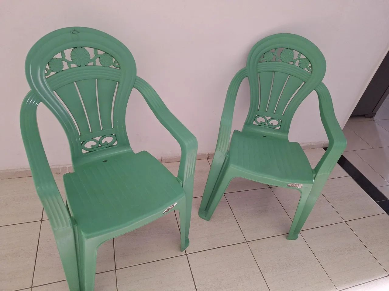 Cadeiras plásticas  - Foto 5