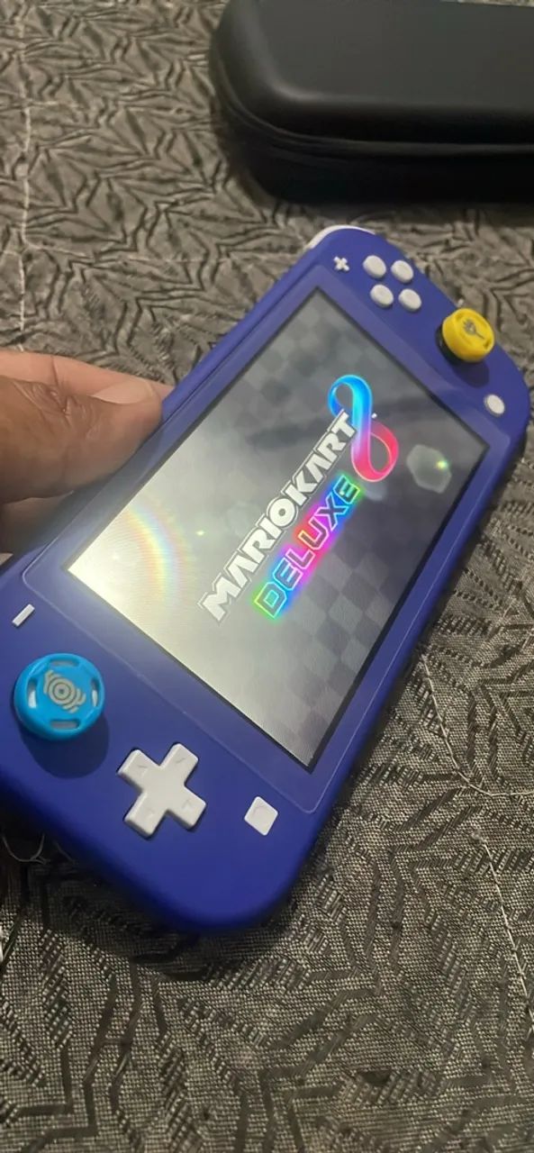 Nitendo Switch lite 