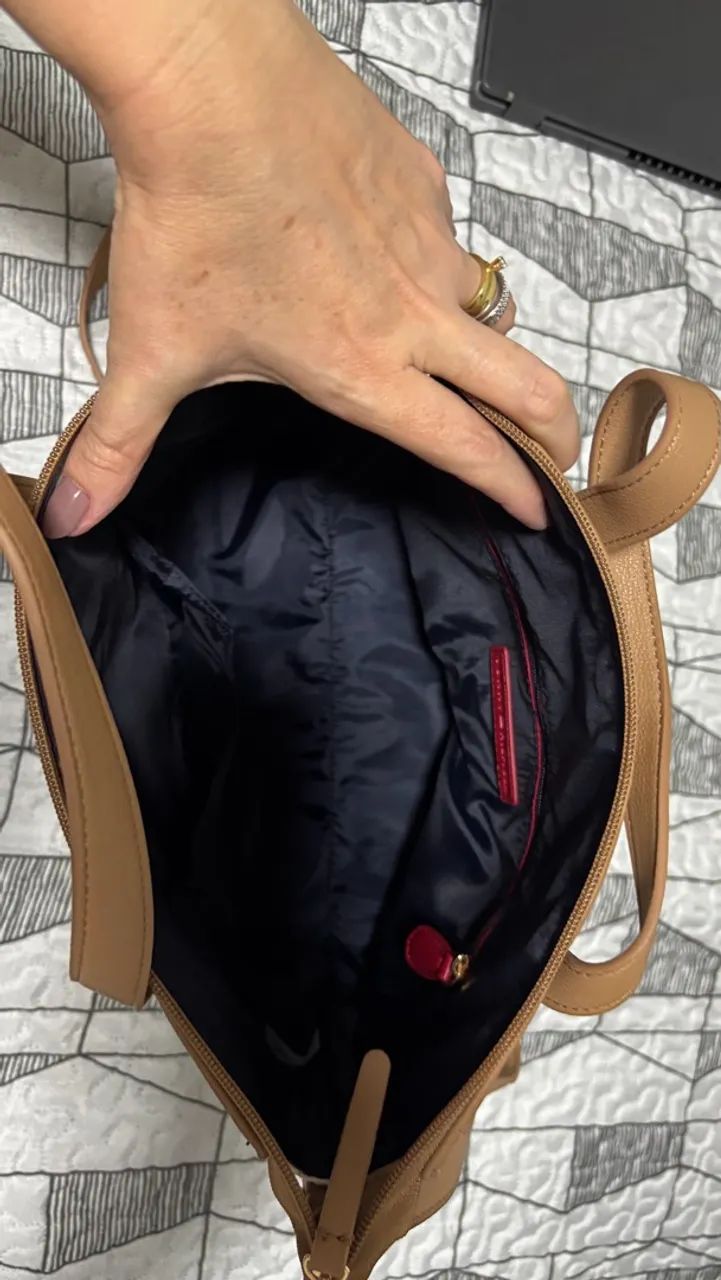 Bolsa Tommy Hilfiger nova no plástico  - Foto 2