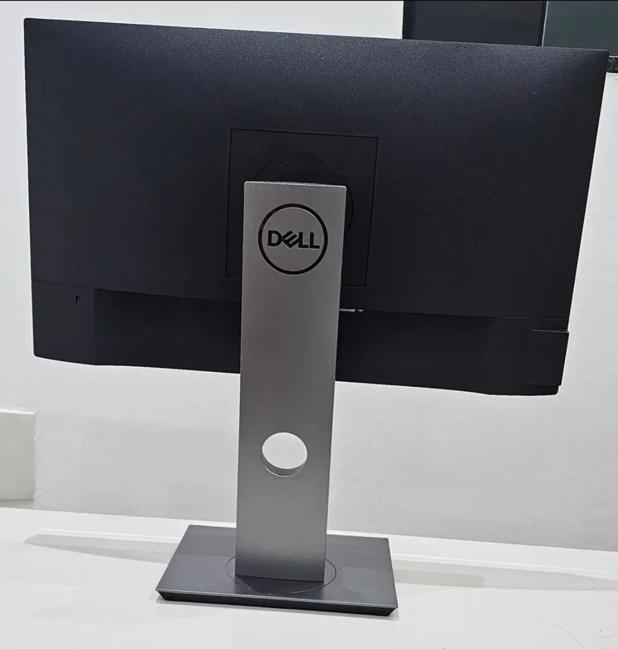 Monitor Dell  Led 21,5 P2219h