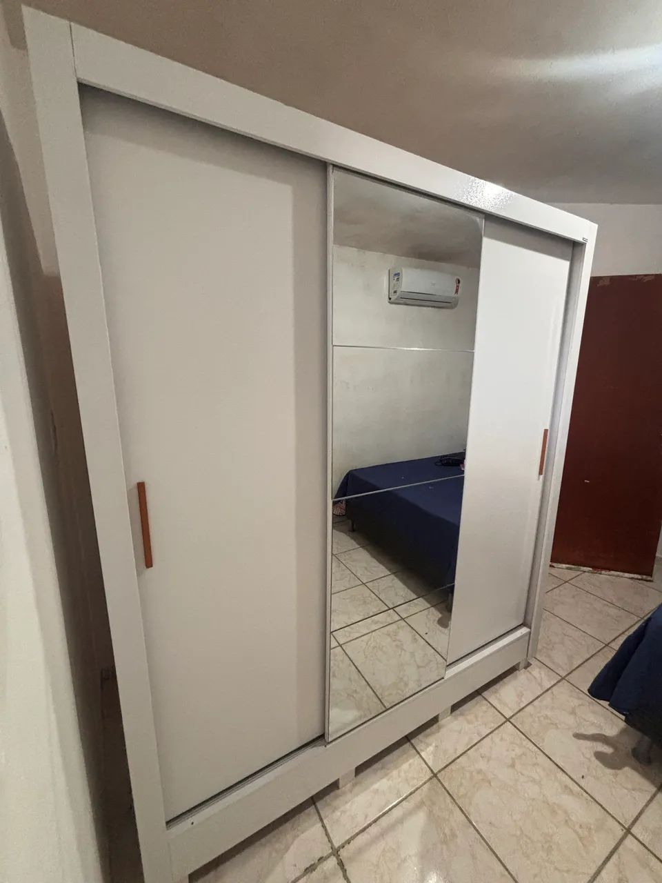GUARDA ROUPA 