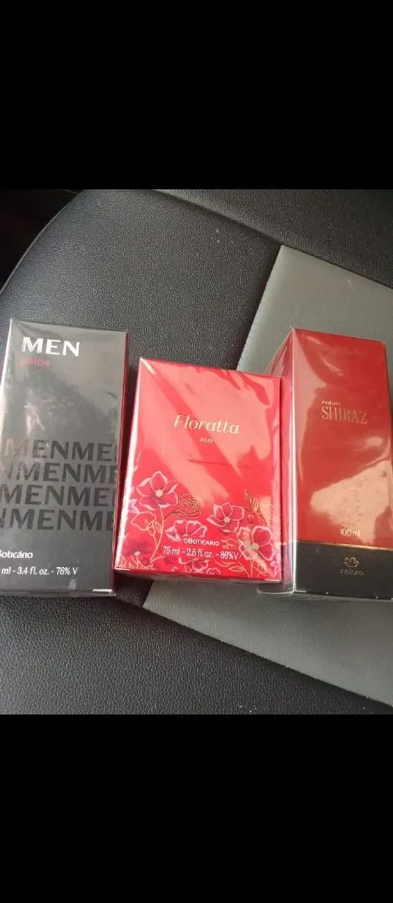 Três perfumes