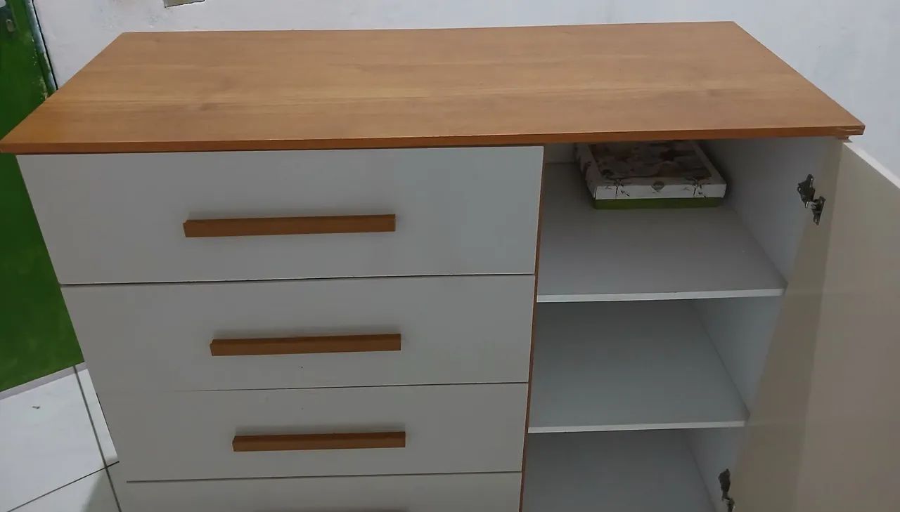 Cômoda com 4 gavetas e Armário Lateral  - Foto 3