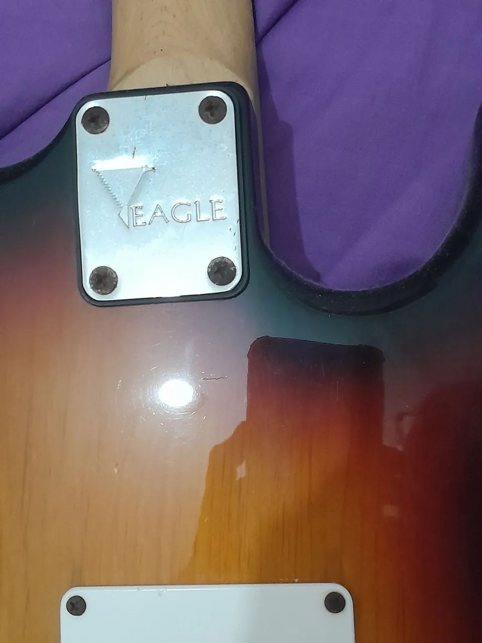 Guitarra canhoto Eagle  - Foto 3