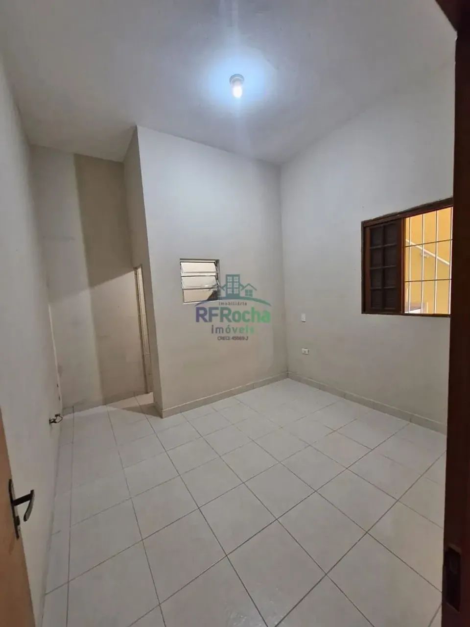 Casa para Aluguel com 2 dormitórios, sendo 1 suíte - Foto 5