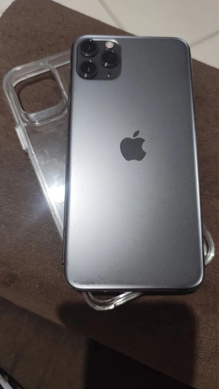 iPhone 11 Pro Max 64GB bem conservado - Celulares e Smartphones