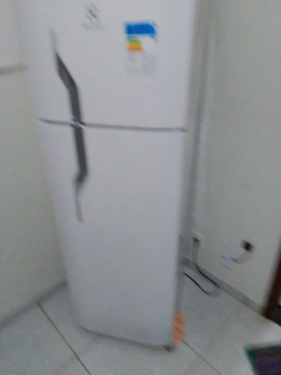 Geladeira Eletrolux semi nova