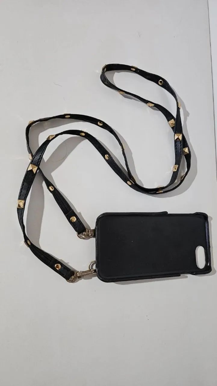 Capa com alça para iPhone 8