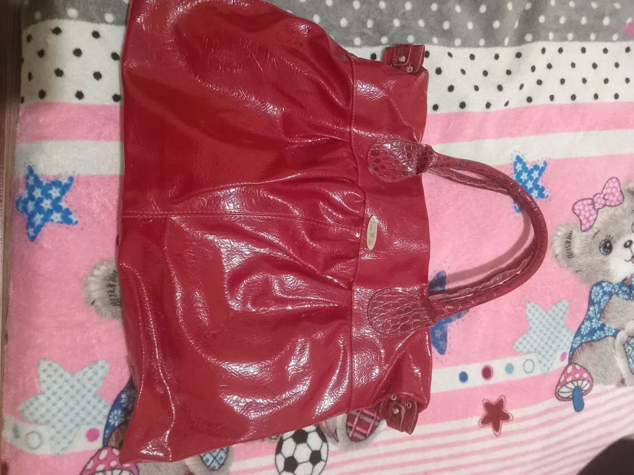 Bolsa vermelha  sintético 