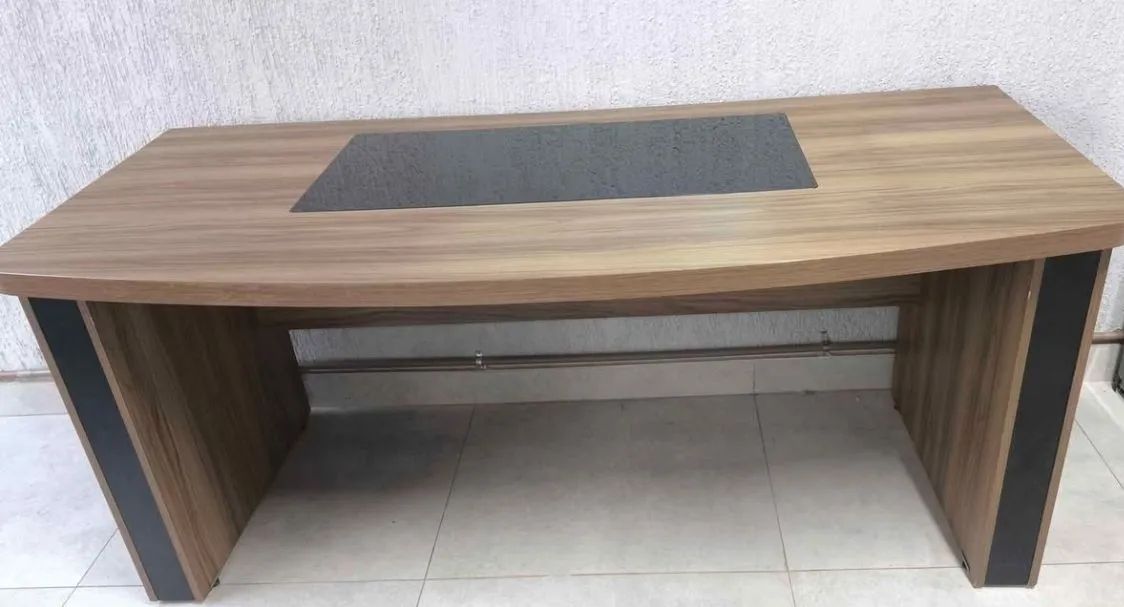 Mesa de escritório com vidro  - Foto 3