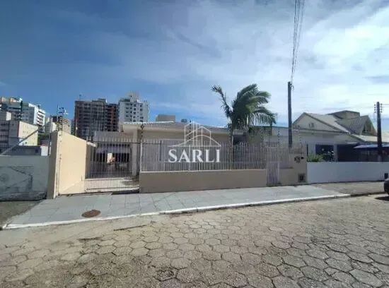 Casa, com 4 dormitórios, com 4 vagas e garagem, de 176 m² Jardim Atlântico - Florianópolis
