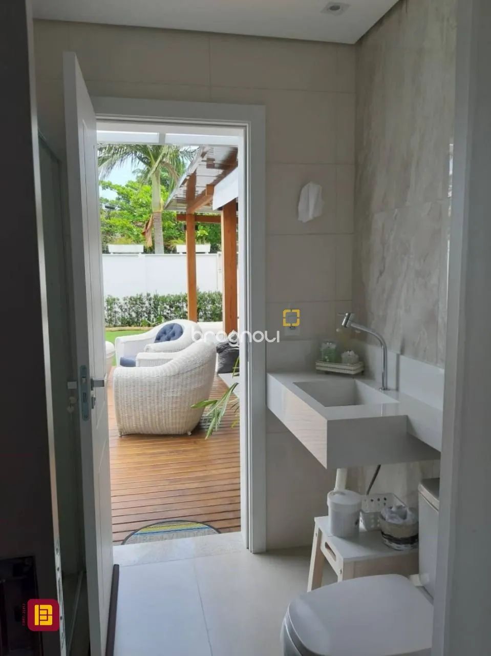 BROGNOLI VENDE - CASA RESIDENCIAL COM 3 DORMITÓRIOS, SENDO 2 SUÍTES - PRAIA DA DANIELA - Foto 2
