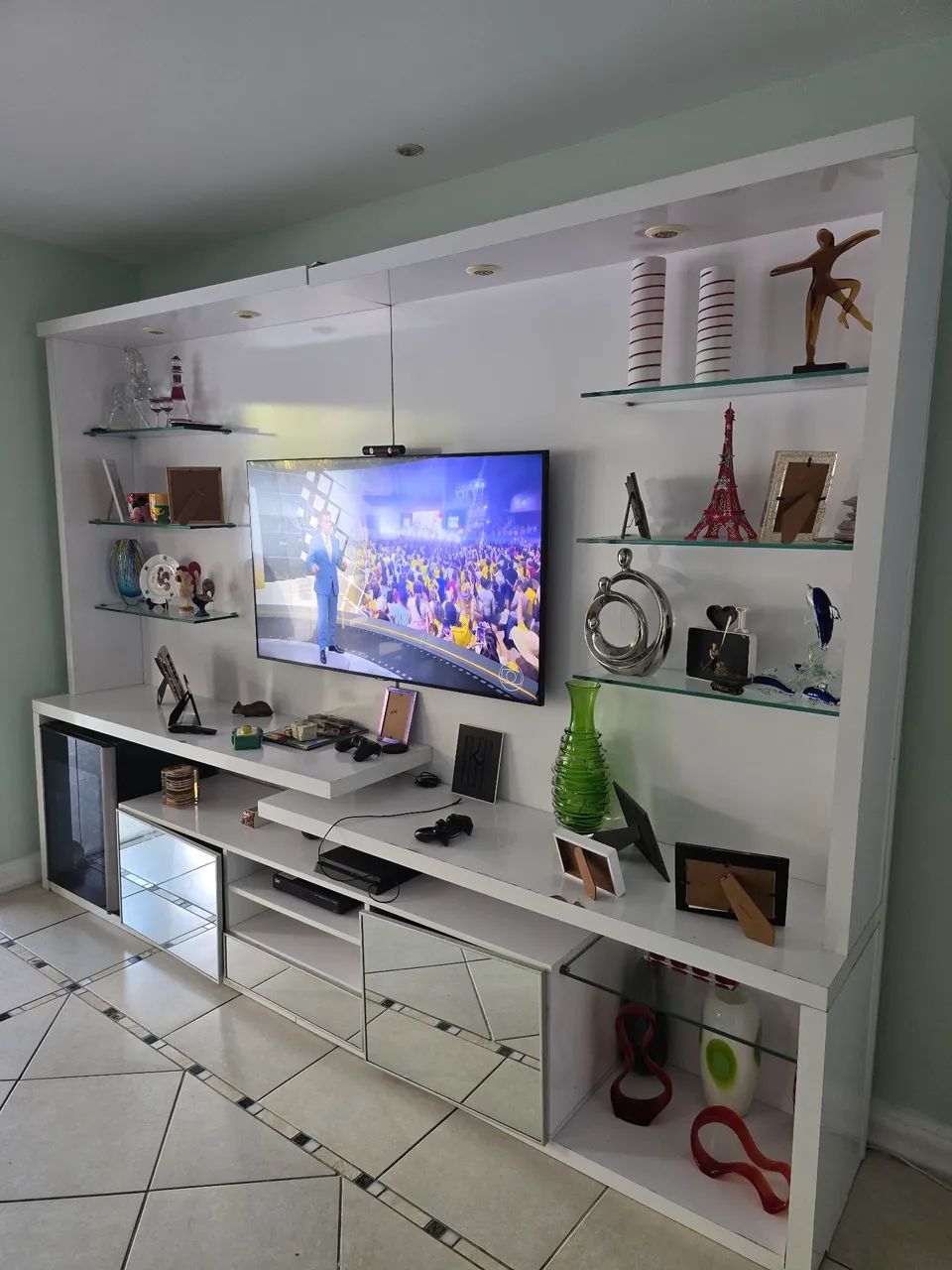 Vendo Estatande em MDF - Foto 2