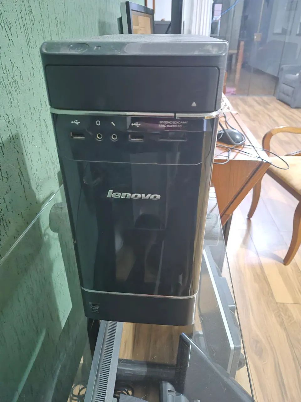 Computador Lenovo Desktop 31PS1R4