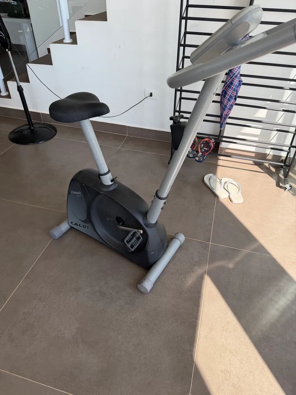 Bicicleta ergométrica CALOI usado - Foto 4