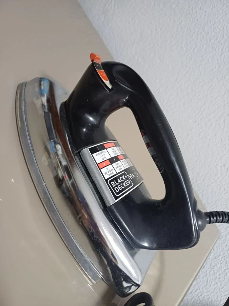 Ferro de Passar Black & Decker VFA - Foto 2