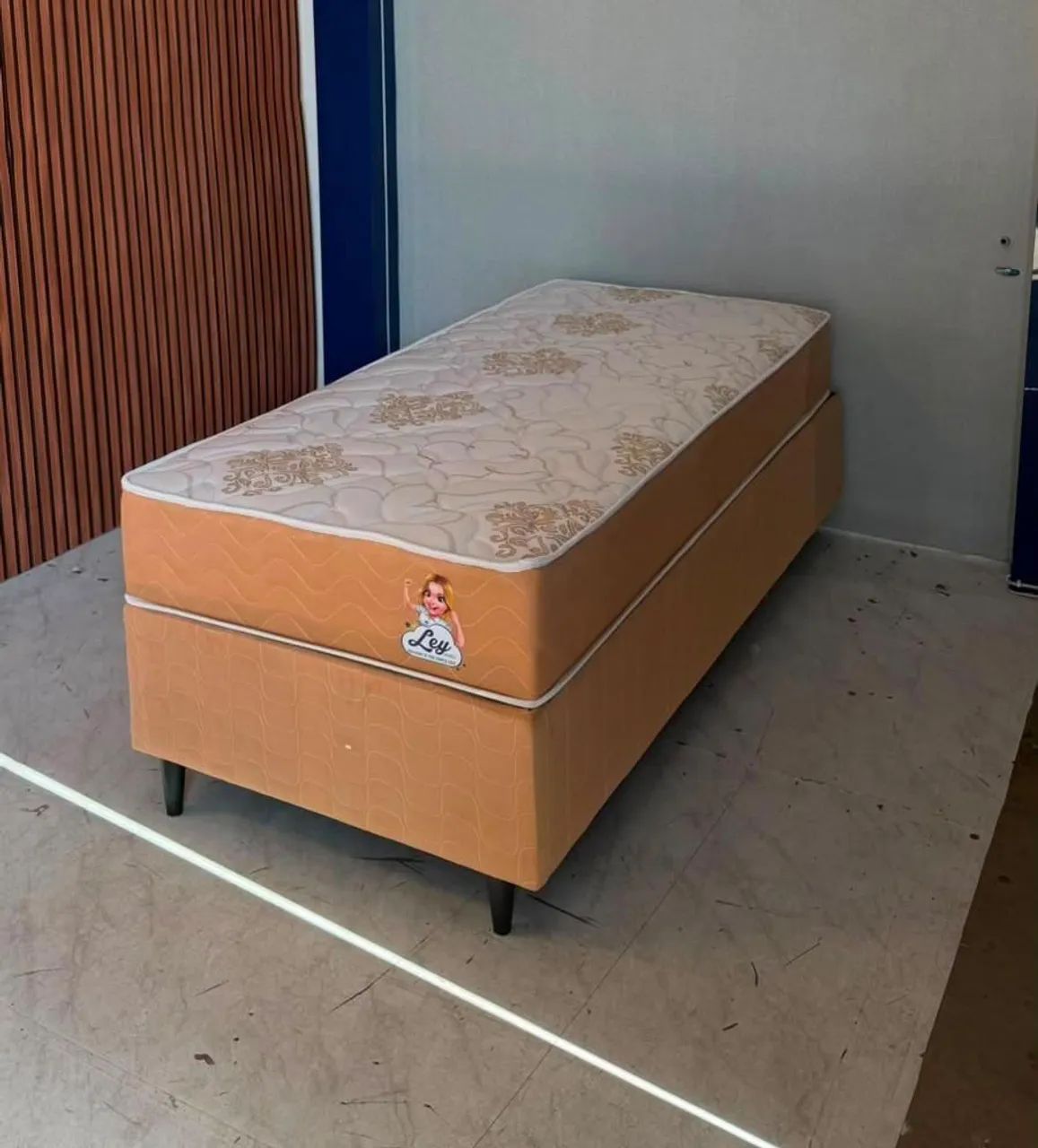 CAMA BOX SOLTEIRO 