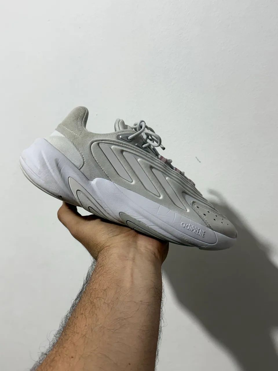 Tênis Adidas Ozelia  - Foto 3